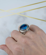 Load image into Gallery viewer, Sterling Silver Filigree Art Blue Abalone Gemstone Bold Statement Ring