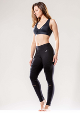 Load image into Gallery viewer, Athletique Low-Waisted Ribbed Leggings with Hidden Pocket and Mesh Panels
