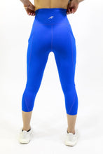 Load image into Gallery viewer, Seajoy Athletic High-Waisted Capri Leggings with Hip Pockets
