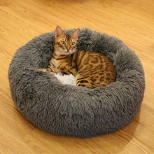 Load image into Gallery viewer, Pet Ultra Soft Long Plush Round Bed
