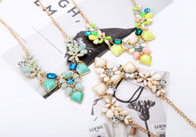 Load image into Gallery viewer, New Arrival Resin Fashion Colorful Cute Charm Gem Flower Choker Necklaces &amp; Pendants Fashion Jewelry Woman Gift Summer style
